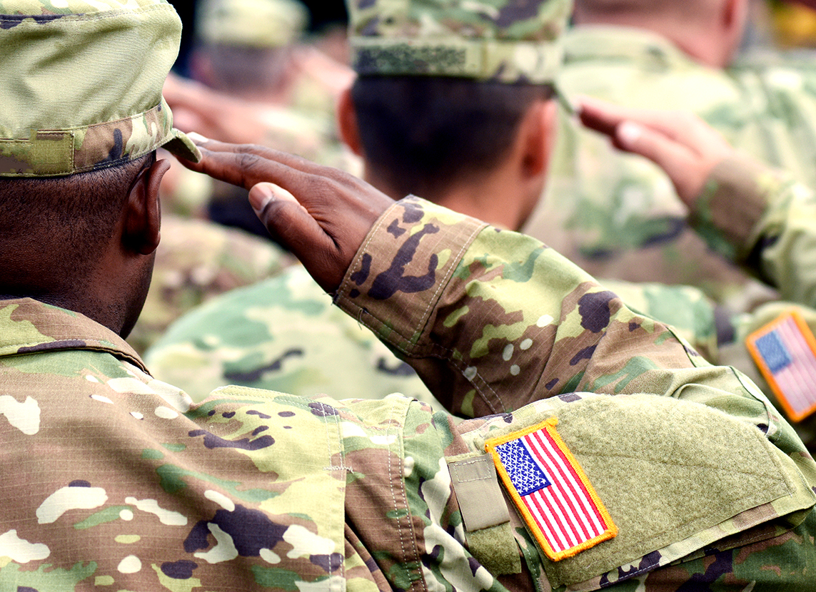 American Soldiers saluting